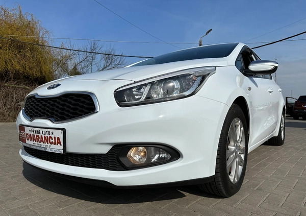 Kia Ceed cena 23900 przebieg: 216000, rok produkcji 2012 z Sianów małe 562